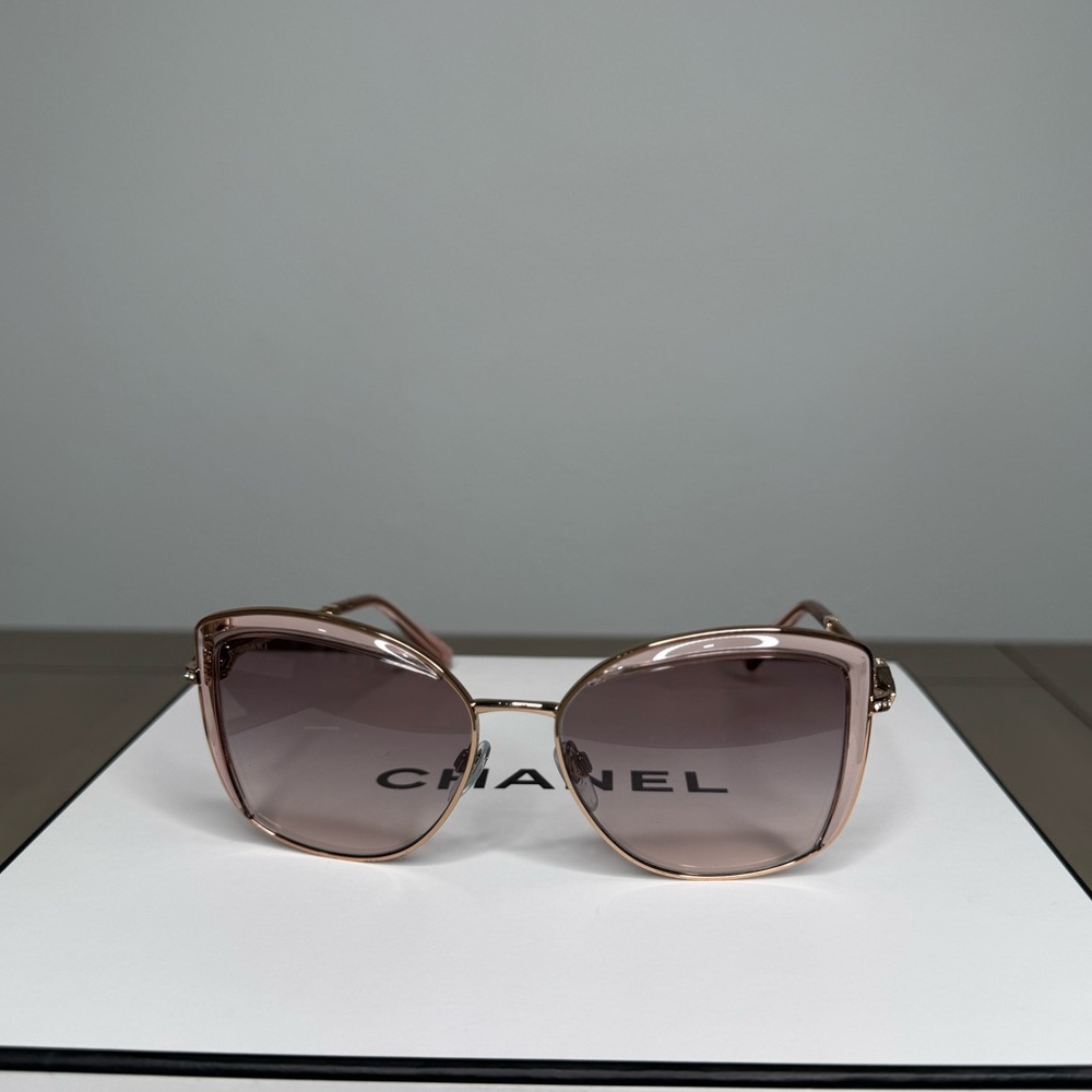 Bvlgary BV6128B Sunglasses by Bvlgary Shape: Square / Oversized, Material: Met - Picture 8 of 15